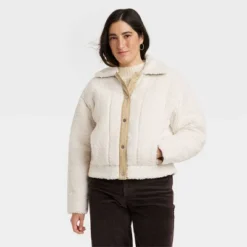 Women's Utility Faux Fur Jacket - Universal Thread™ White 8 Women's Utility Faux Fur Jacket - Universal Thread™ White -Universal Thread GUEST 2469a5dc 9ee1 4f40 be8f c578c039c4e3