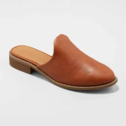 Women's Maura Mule Flats - Universal Thread™ Sable Brown -Universal Thread GUEST 2bcee674 680c 412c a2ab 3617441cda38