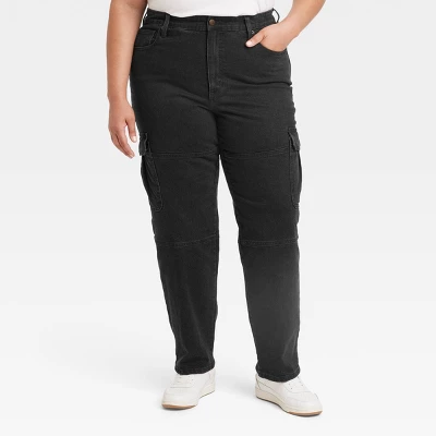 Women's High-Rise 90's Straight Cargo Jeans - Universal Thread™ Black 6 Women's High-Rise 90's Straight Cargo Jeans - Universal Thread™ Black - Image 4