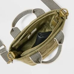 Small Tote Handbag - Universal Thread™ 13 Small Tote Handbag - Universal Thread™ -Universal Thread GUEST 84eba2b7 e3e1 433f 82c8 77466fda0184