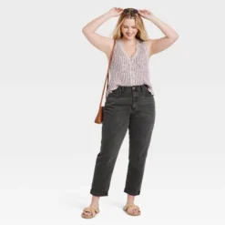 Women's High-Rise Boyfriend Jeans - Universal Thread™ -Universal Thread GUEST 971f0e82 26f8 49b0 b920 698f72340ed8