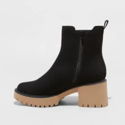 Universal Thread 37 Women's Crispin Chelsea Boots - Universal Threadâ˘