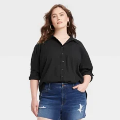Women's Long Sleeve Oversized Button-Down Shirt - Universal Thread™ -Universal Thread GUEST c5485296 1126 4b0f 8eab ce8e3ca275e5