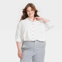 Women's Long Sleeve Oversized Button-Down Shirt - Universal Thread™ -Universal Thread GUEST ccff1570 ce58 4004 962d 6531d2c14864