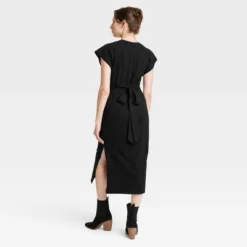 Women's Short Sleeve Knit Wrap Midi Dress - Universal Thread™