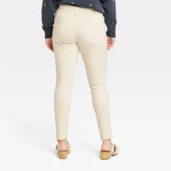 Women's High-Rise Skinny Jeans - Universal Thread™ White -Universal Thread GUEST debf3a9c 59f5 4c58 b183 c843cb40ee69
