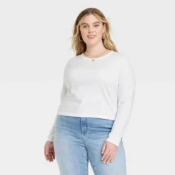 Women's Long Sleeve Sensory Friendly T-Shirt - Universal Thread™ -Universal Thread GUEST ee2b5faf dc59 4f26 be83 df0323307e2b